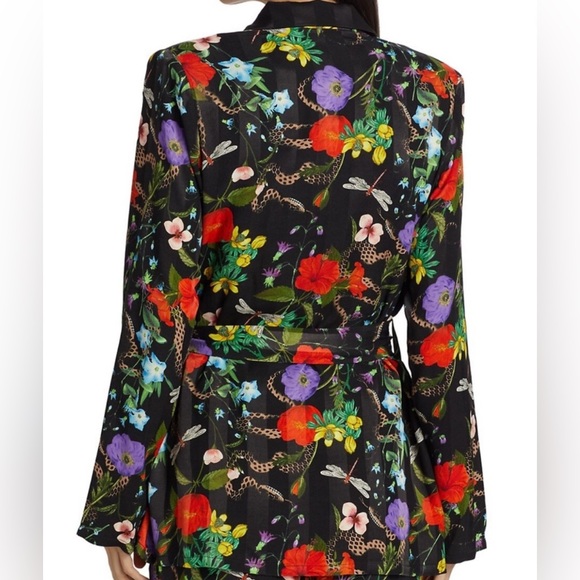 NWT L'Agence Ciara Robe Top Black Multi Botanical Snake Floral Black Size Medium - Picture 4 of 8
